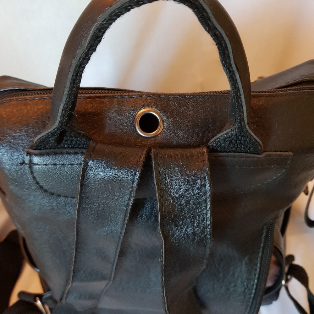 Backpack - Picture 5 of 9